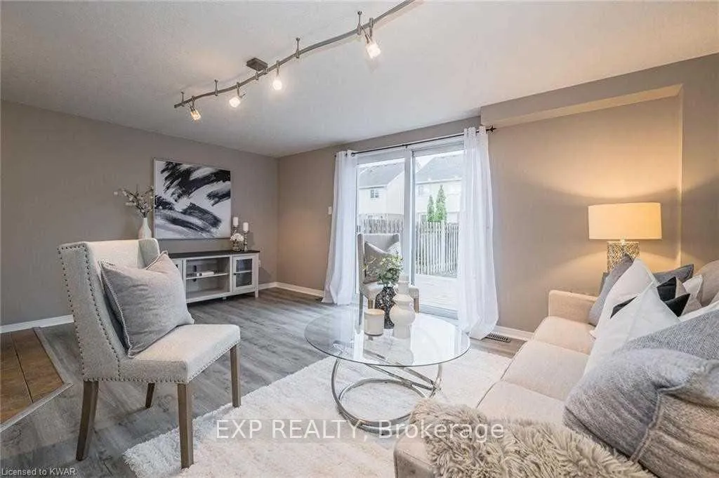 Photo 3 of 27 Max Becker Drive, Kitchener, Larentian West — HOMEH