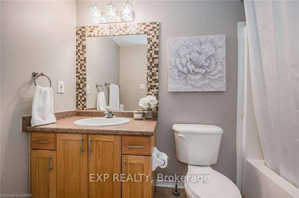 Photo 10 of 27 Max Becker Drive, Kitchener, Larentian West — HOMEH