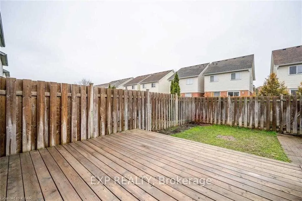 Photo 13 of 27 Max Becker Drive, Kitchener, Larentian West — HOMEH
