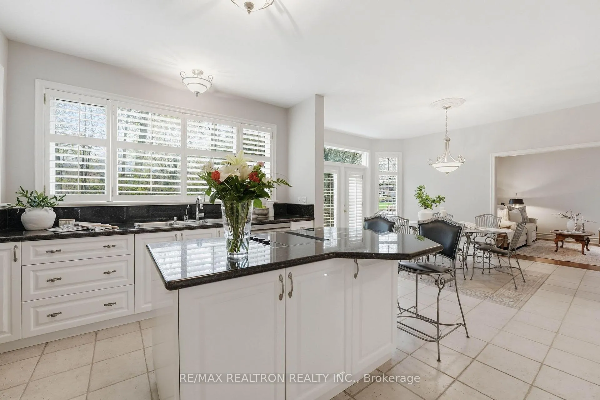 Photo 11 of 4 Lenarthur Court, Aurora, Hills of St Andrew — HOMEH