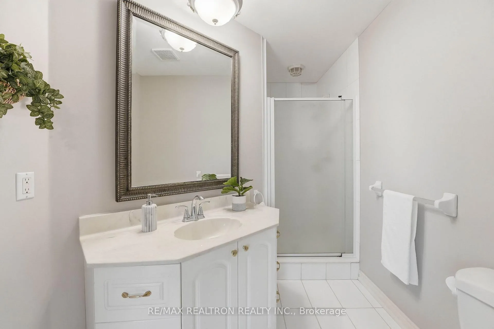 Photo 26 of 4 Lenarthur Court, Aurora, Hills of St Andrew — HOMEH