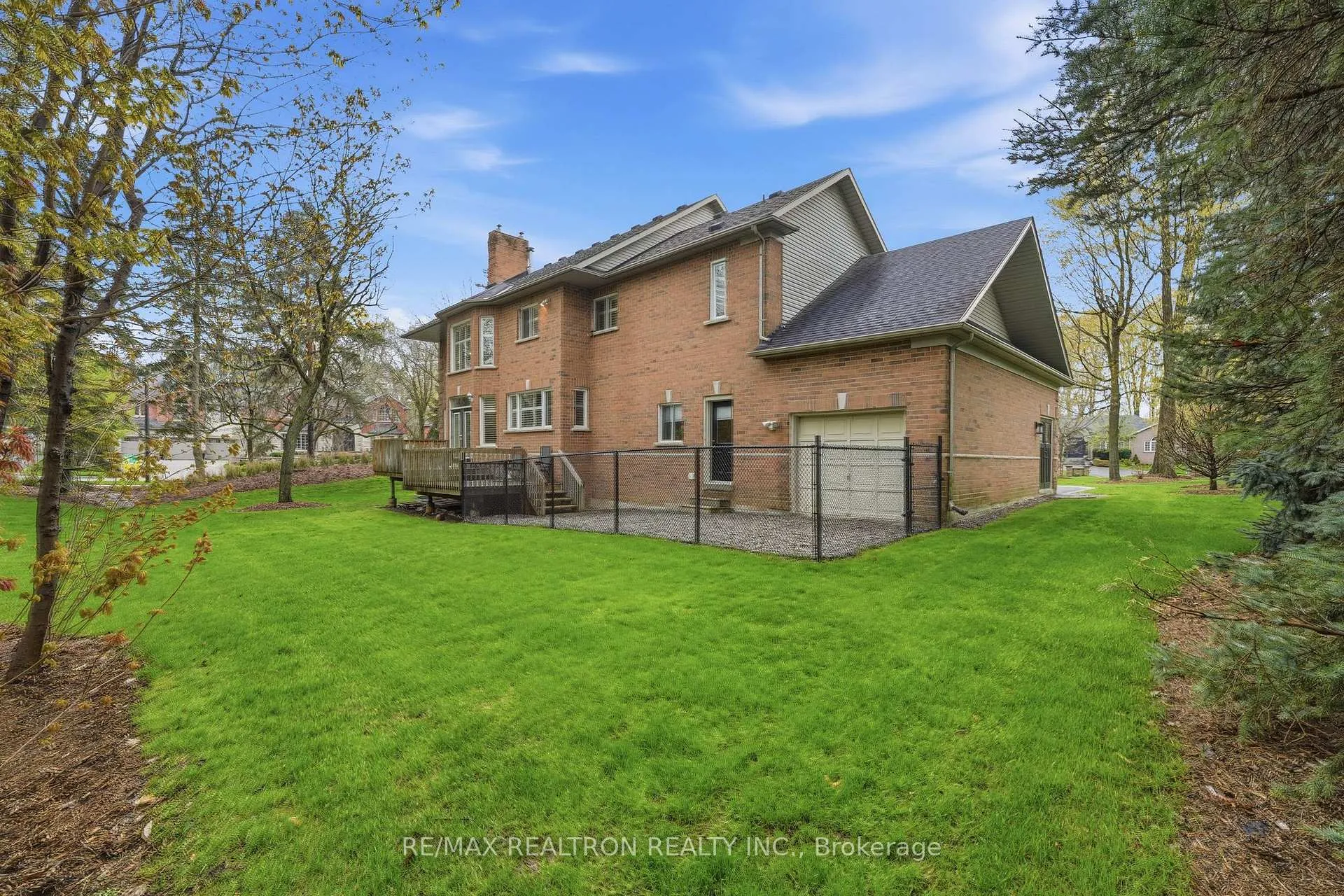 Photo 38 of 4 Lenarthur Court, Aurora, Hills of St Andrew — HOMEH