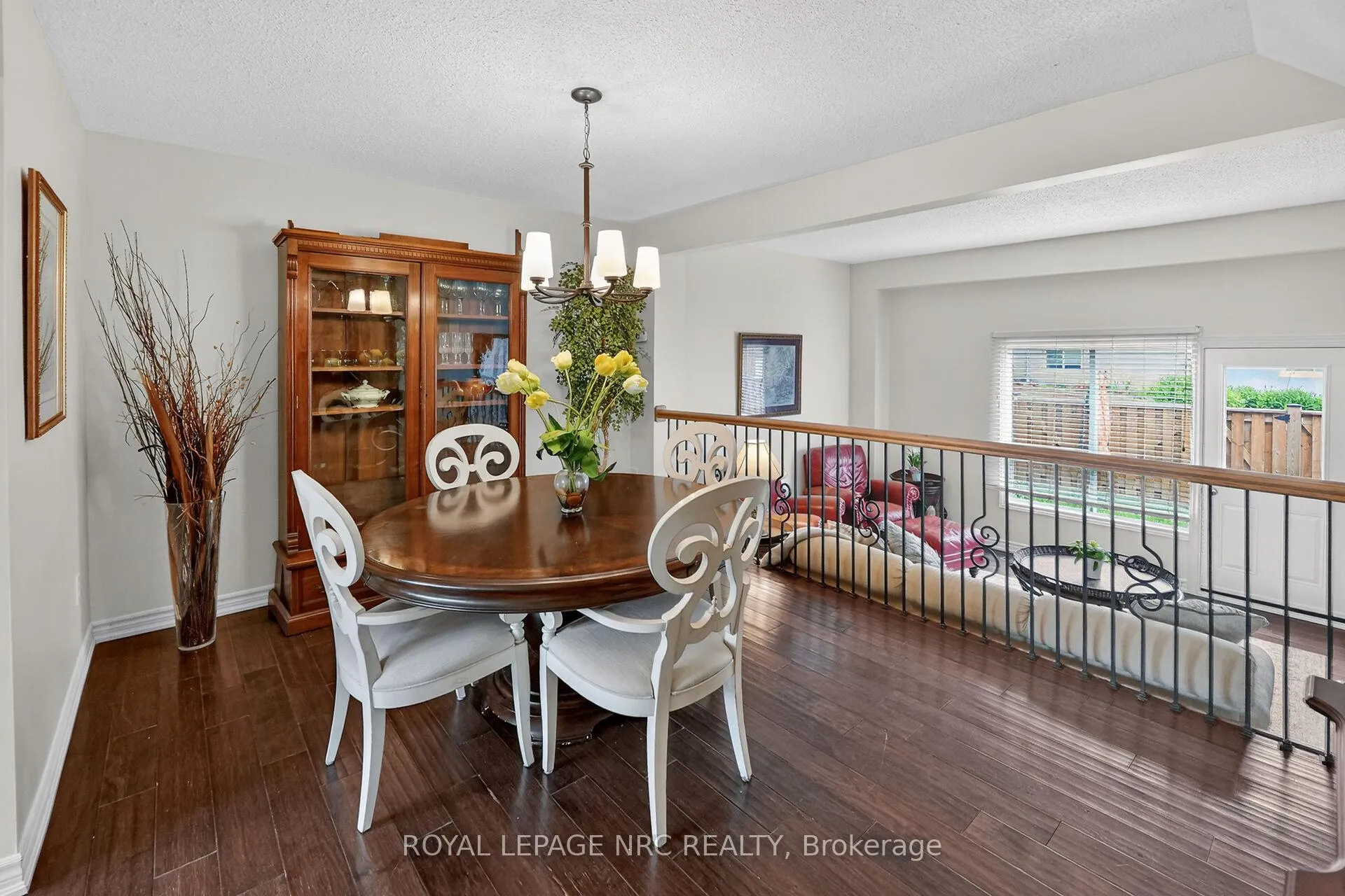 Photo 12 of 53 Larraine Avenue, Hamilton, Dundas — HOMEH