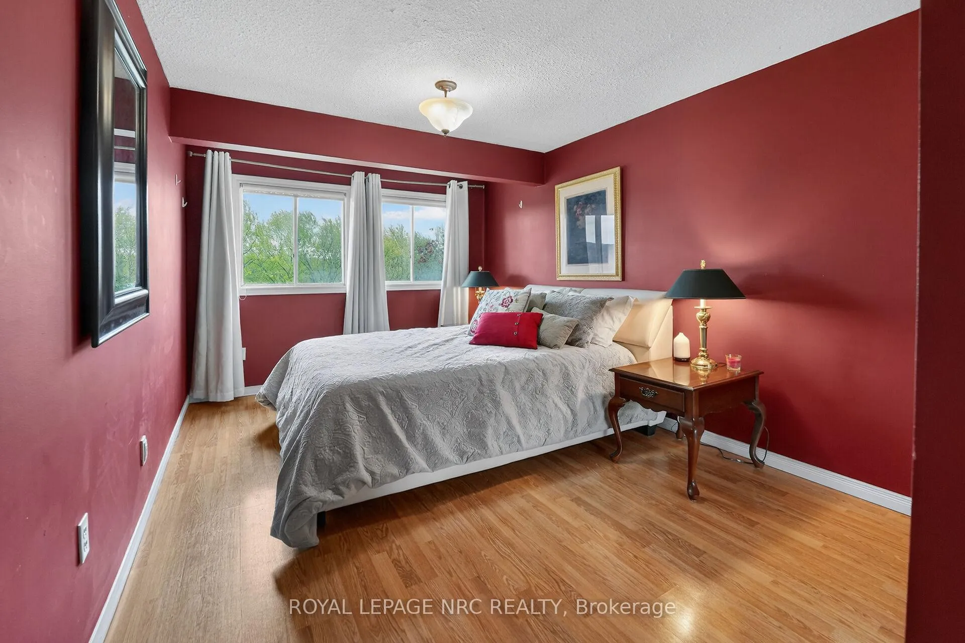 Photo 20 of 53 Larraine Avenue, Hamilton, Dundas — HOMEH