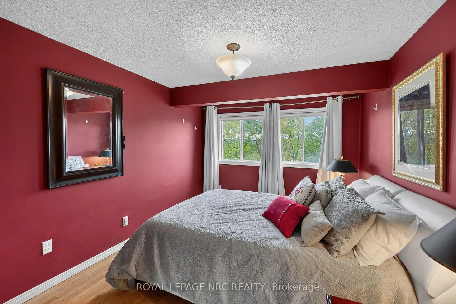 Photo 22 of 53 Larraine Avenue, Hamilton, Dundas — HOMEH