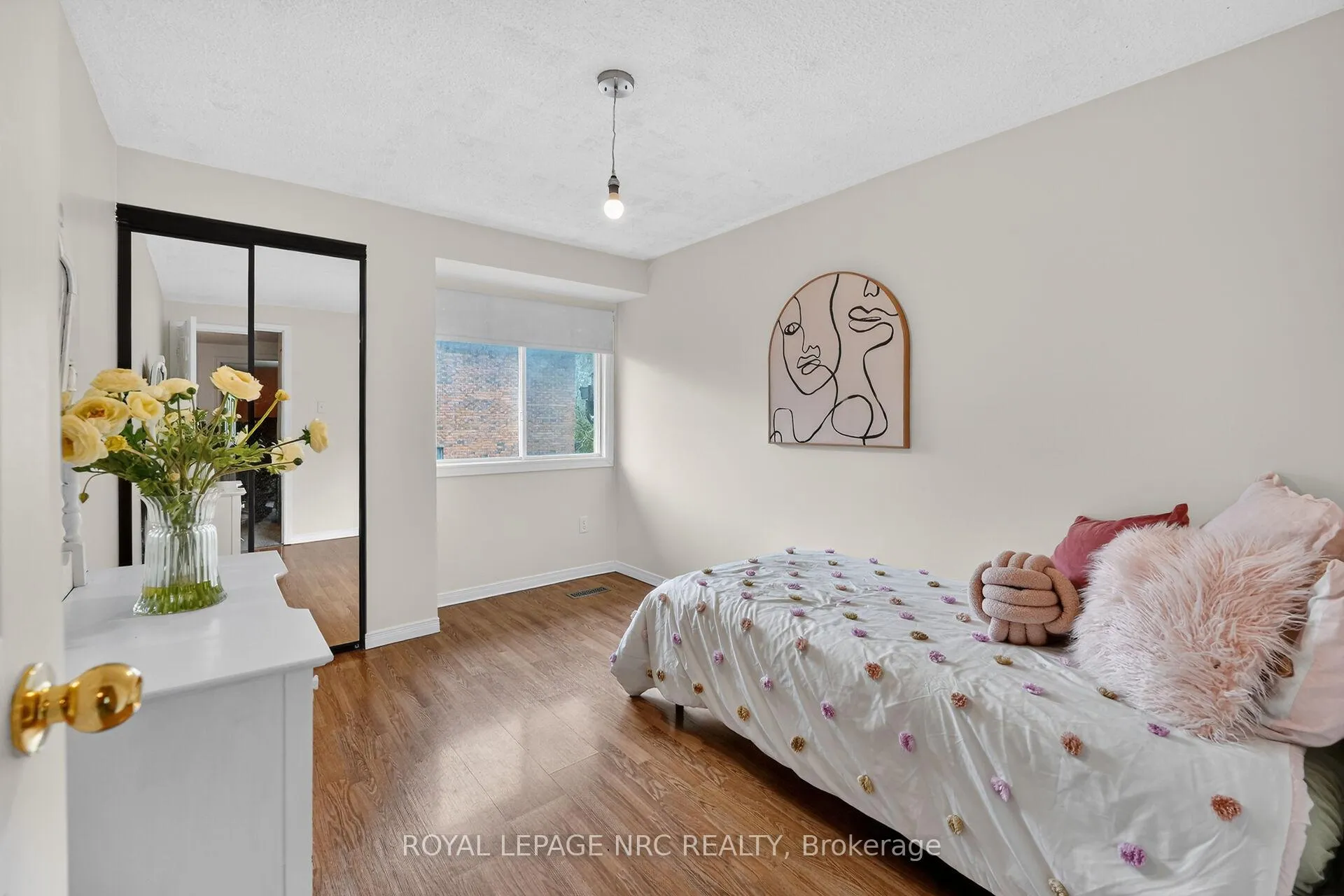 Photo 23 of 53 Larraine Avenue, Hamilton, Dundas — HOMEH