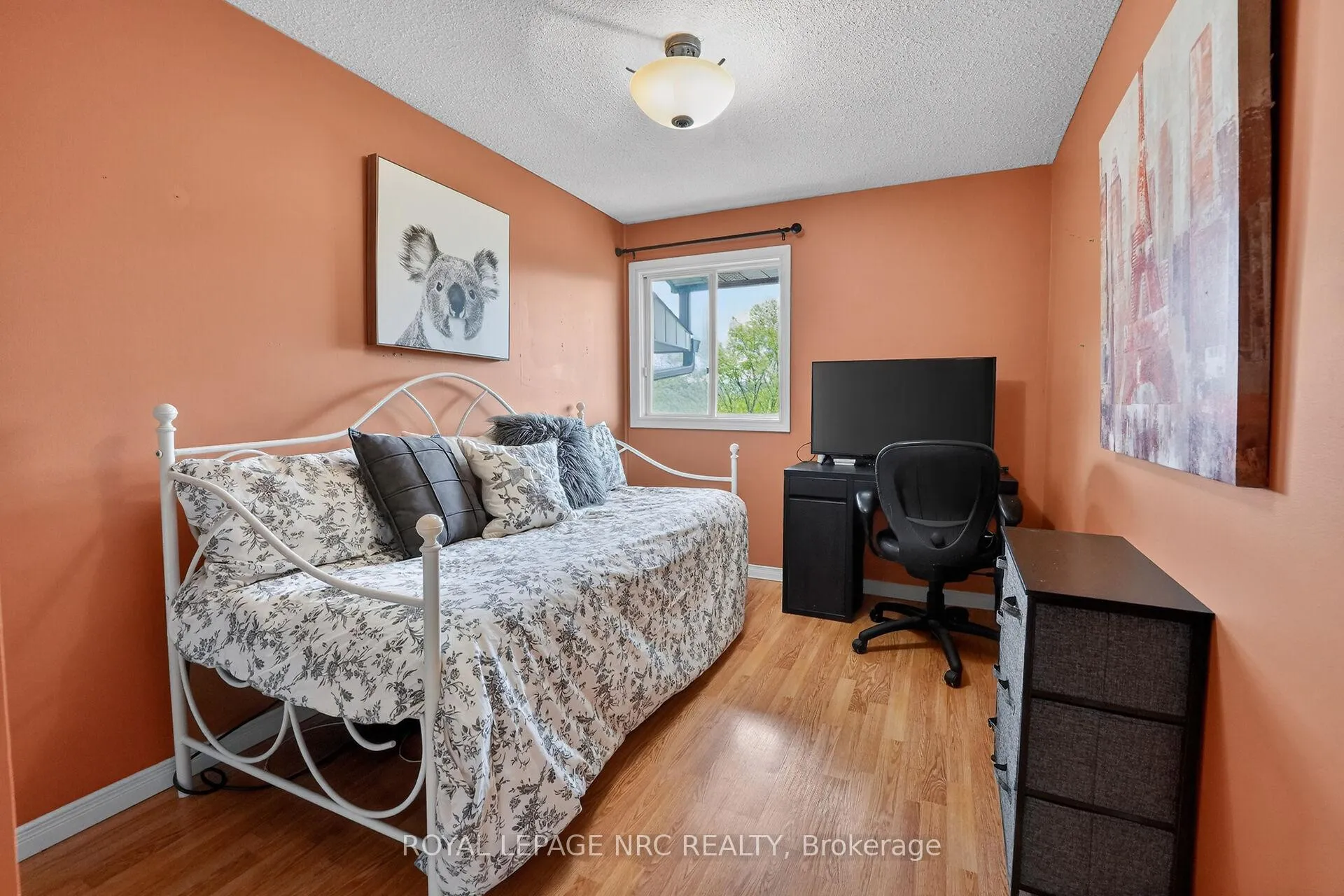 Photo 25 of 53 Larraine Avenue, Hamilton, Dundas — HOMEH