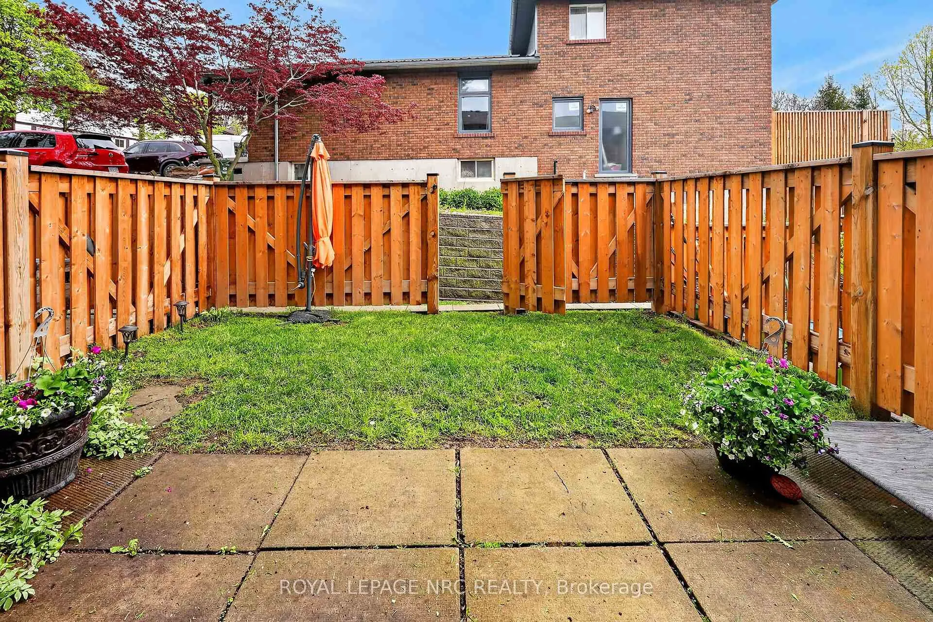Photo 37 of 53 Larraine Avenue, Hamilton, Dundas — HOMEH