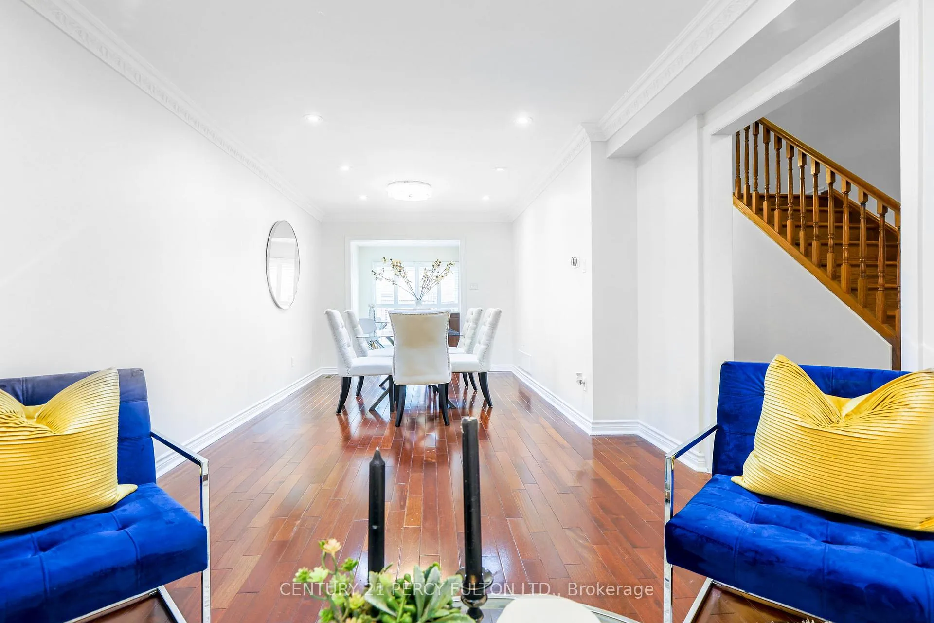 Photo 8 of 161 Sophia Road, Markham, Middlefield — HOMEH