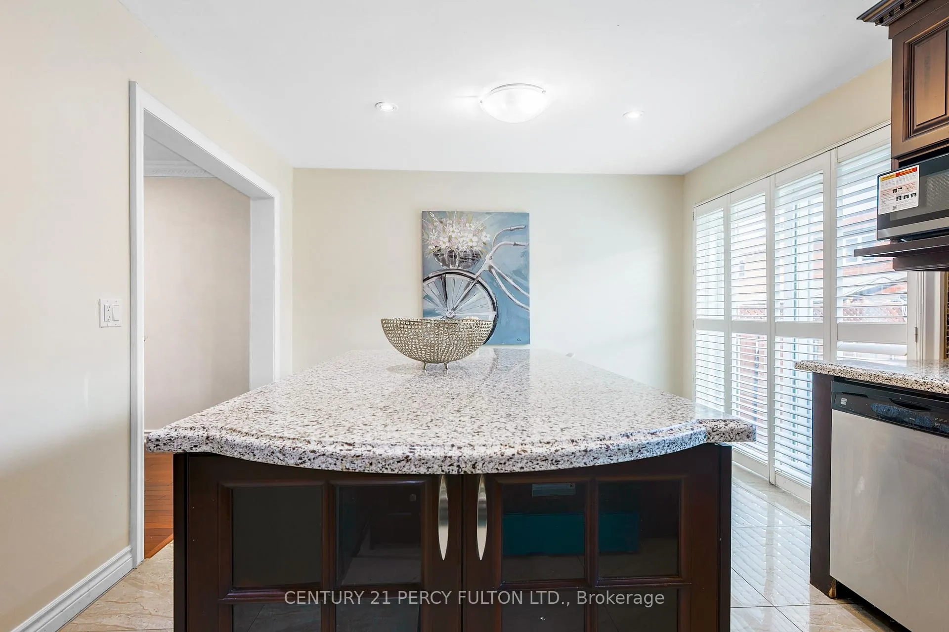 Photo 20 of 161 Sophia Road, Markham, Middlefield — HOMEH