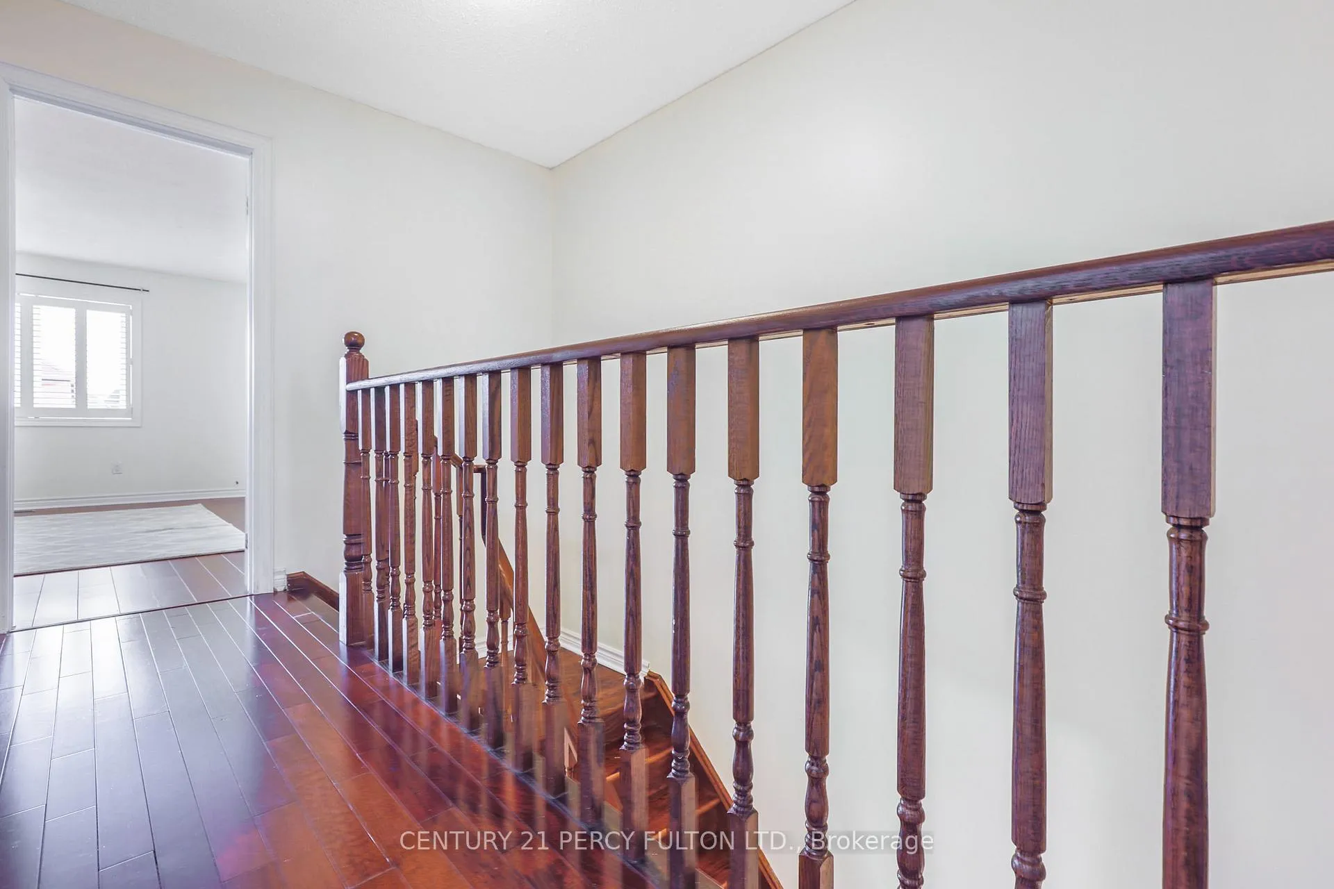 Photo 24 of 161 Sophia Road, Markham, Middlefield — HOMEH