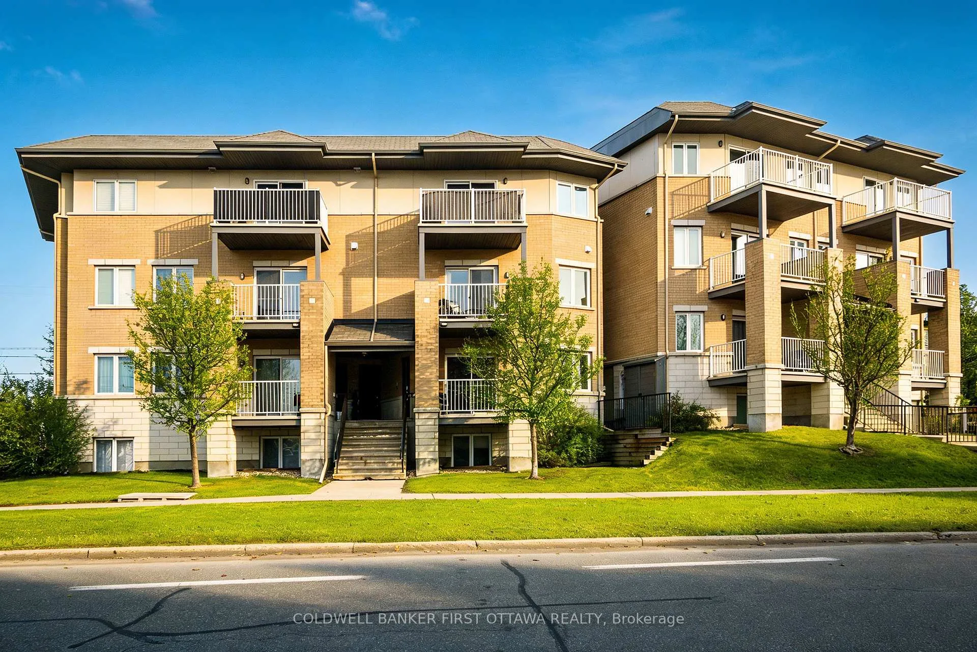 Photo 1 of Unit 6, 1210 Mcwatters Road, Ottawa, Queensway Terrace South/Ridgeview — HOMEH