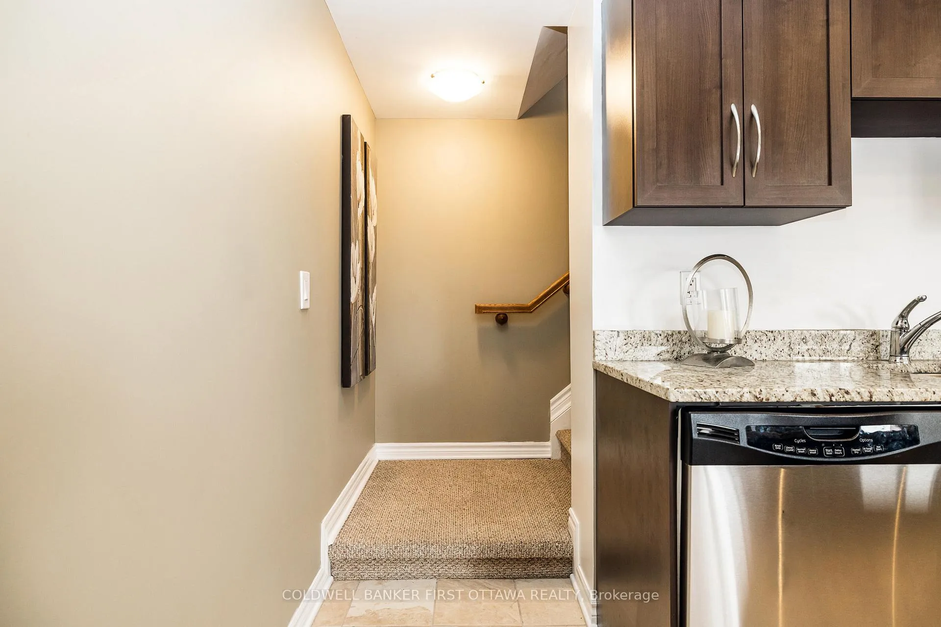 Photo 14 of Unit 6, 1210 Mcwatters Road, Ottawa, Queensway Terrace South/Ridgeview — HOMEH