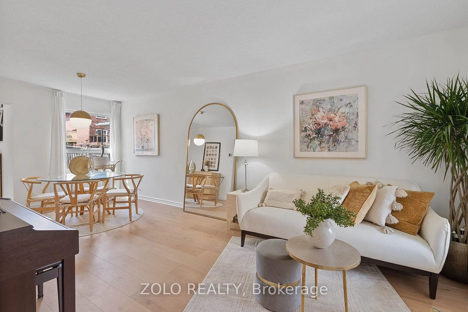 Photo 6 of 10 Coles Avenue, Ajax, Central — HOMEH