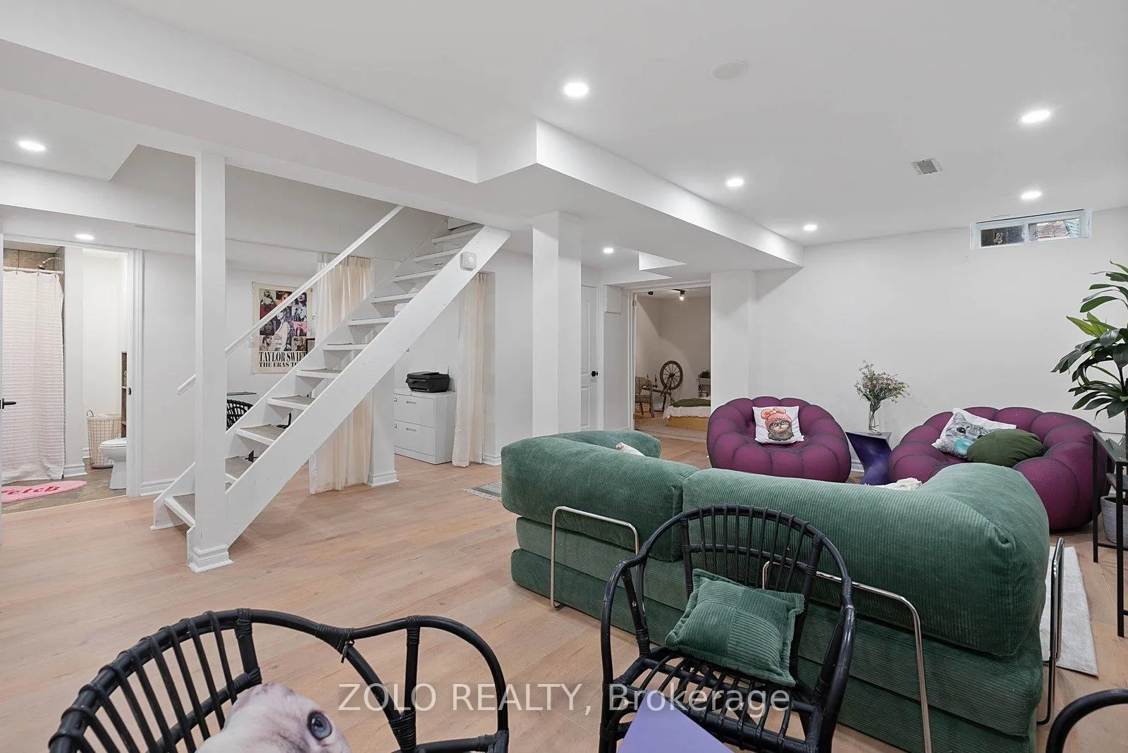 Photo 22 of 10 Coles Avenue, Ajax, Central — HOMEH