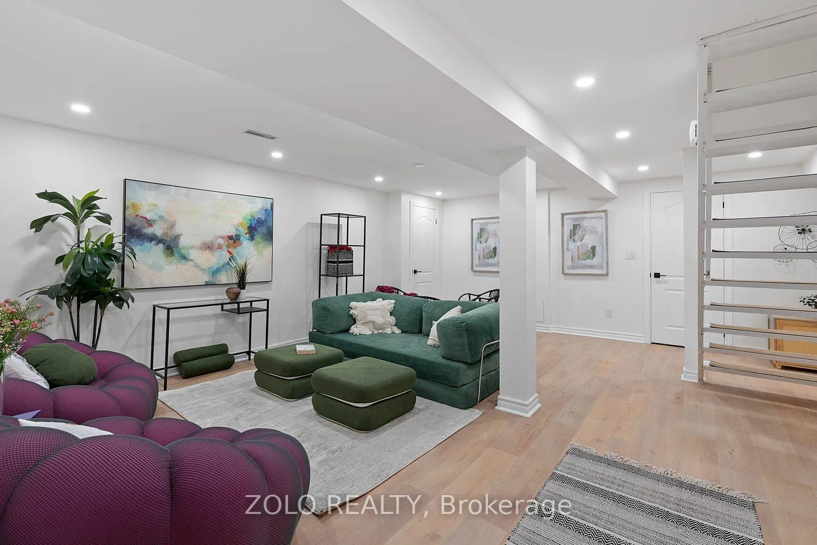 Photo 23 of 10 Coles Avenue, Ajax, Central — HOMEH