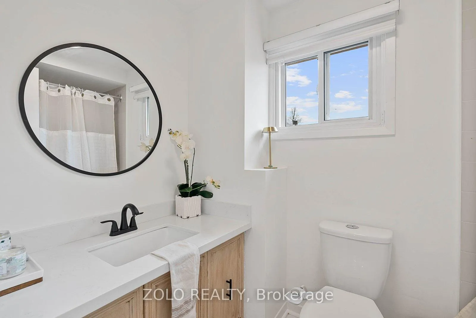 Photo 33 of 10 Coles Avenue, Ajax, Central — HOMEH