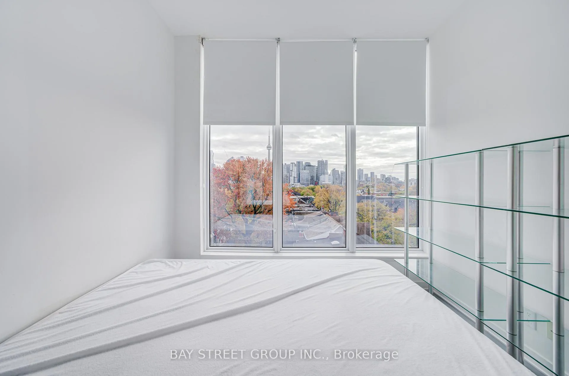 Photo 4 of Unit 612, 203 College Street, Toronto, Kensington-Chinatown — HOMEH