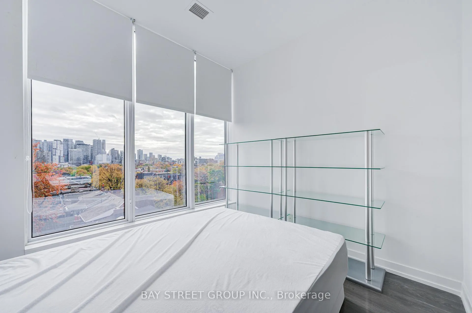 Photo 6 of Unit 612, 203 College Street, Toronto, Kensington-Chinatown — HOMEH