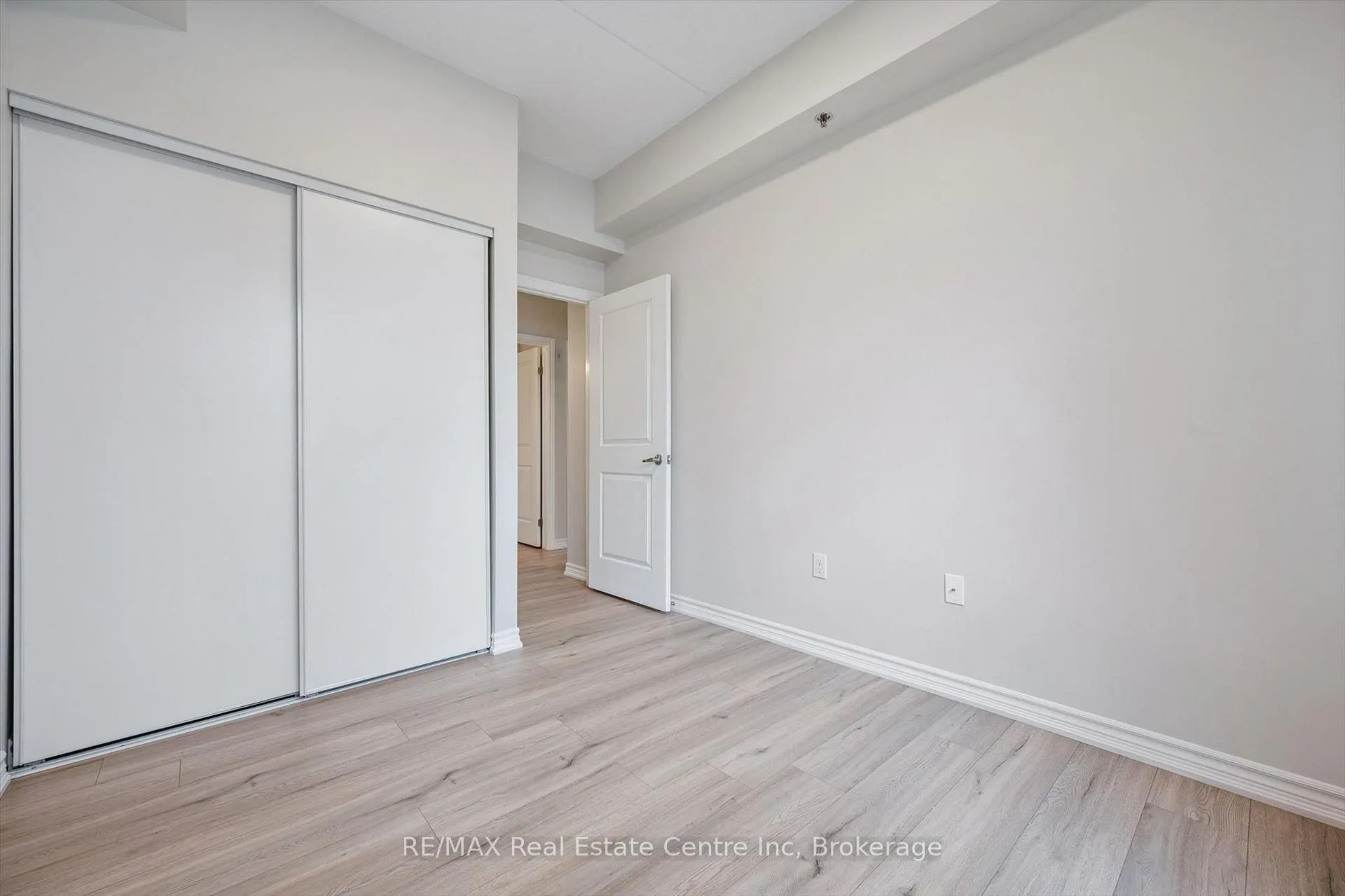 Photo 15 of Unit 109, 1440 Gordon Street, Guelph, Pineridge/Westminster Woods — HOMEH