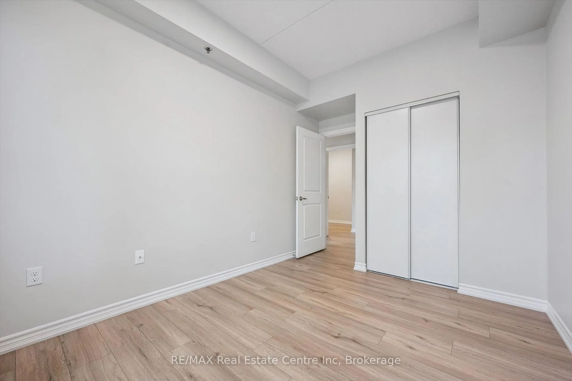 Photo 17 of Unit 109, 1440 Gordon Street, Guelph, Pineridge/Westminster Woods — HOMEH