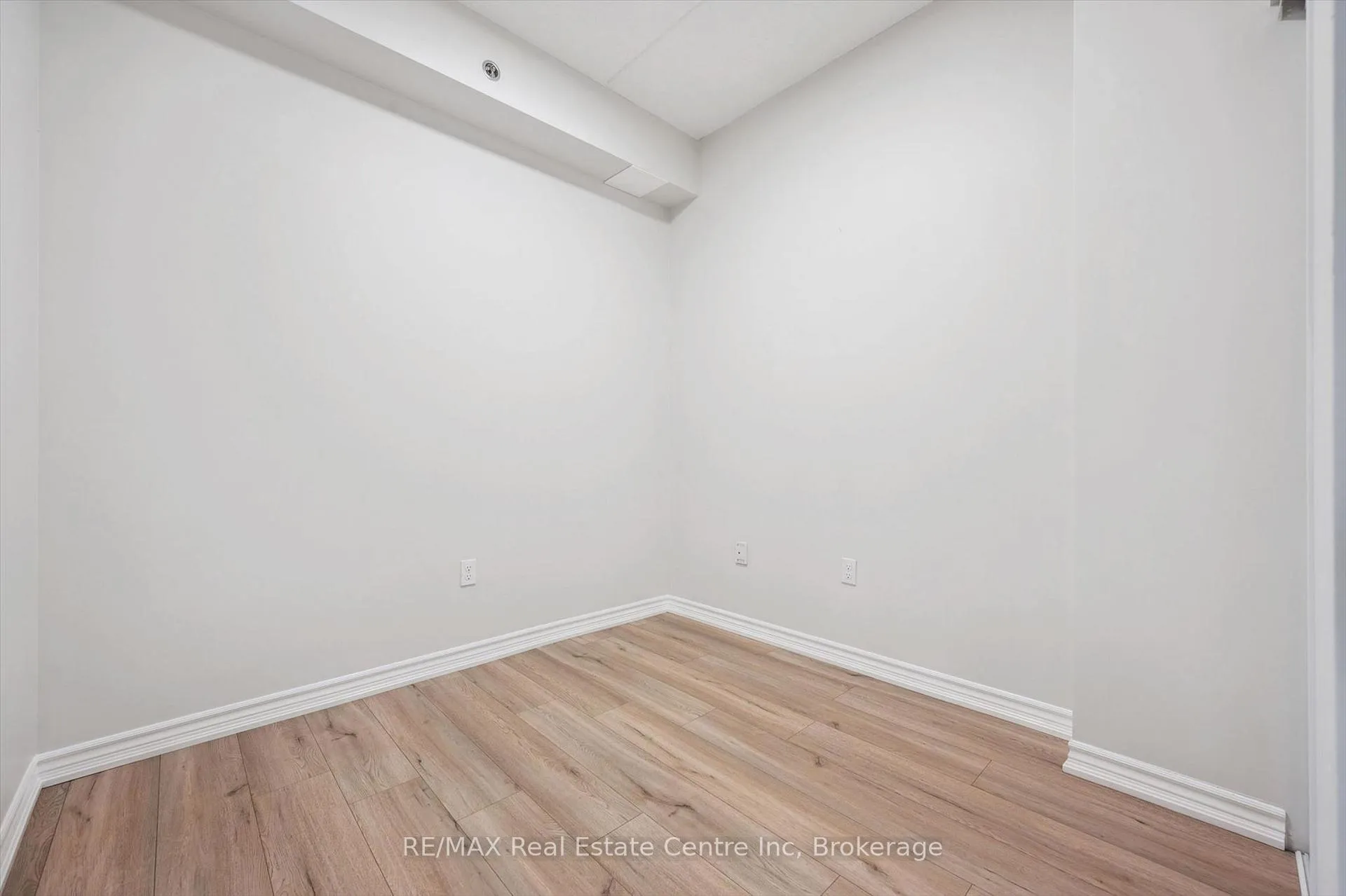 Photo 18 of Unit 109, 1440 Gordon Street, Guelph, Pineridge/Westminster Woods — HOMEH