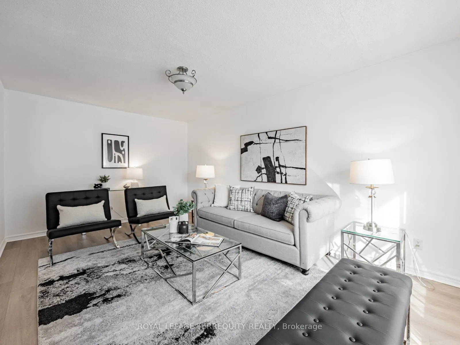 Photo 4 of 1858 Shadybrook Drive, Pickering, Amberlea — HOMEH