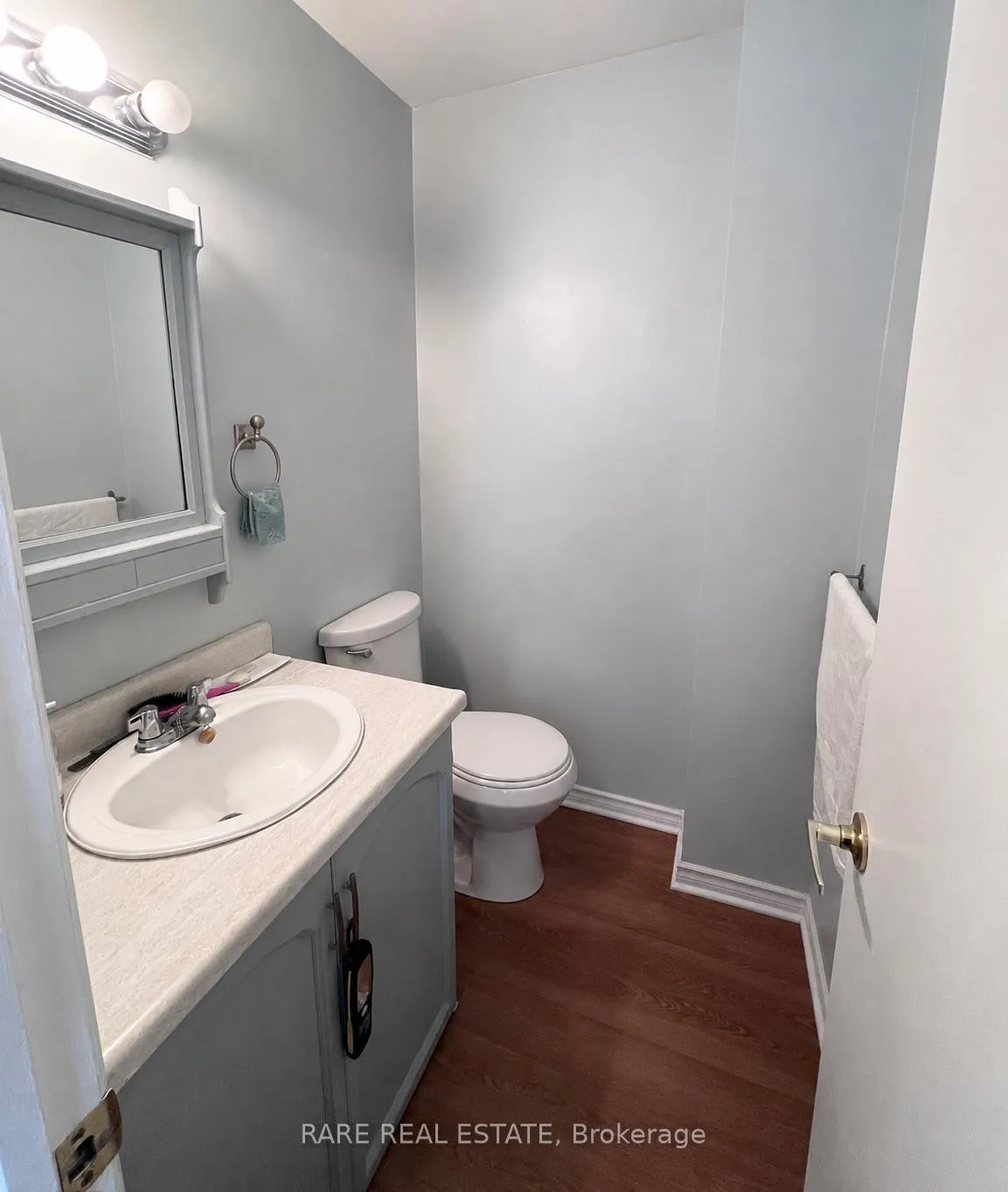 Photo 7 of 206 Royal Salisbury Way, Brampton, Madoc — HOMEH