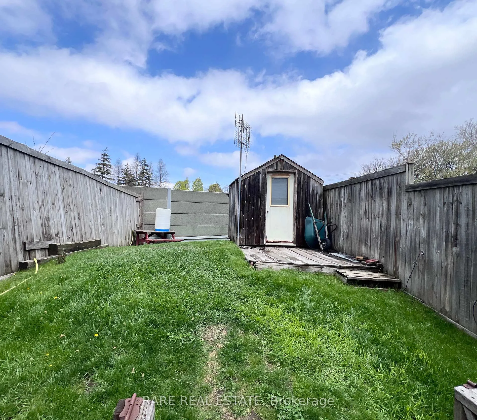 Photo 13 of 206 Royal Salisbury Way, Brampton, Madoc — HOMEH