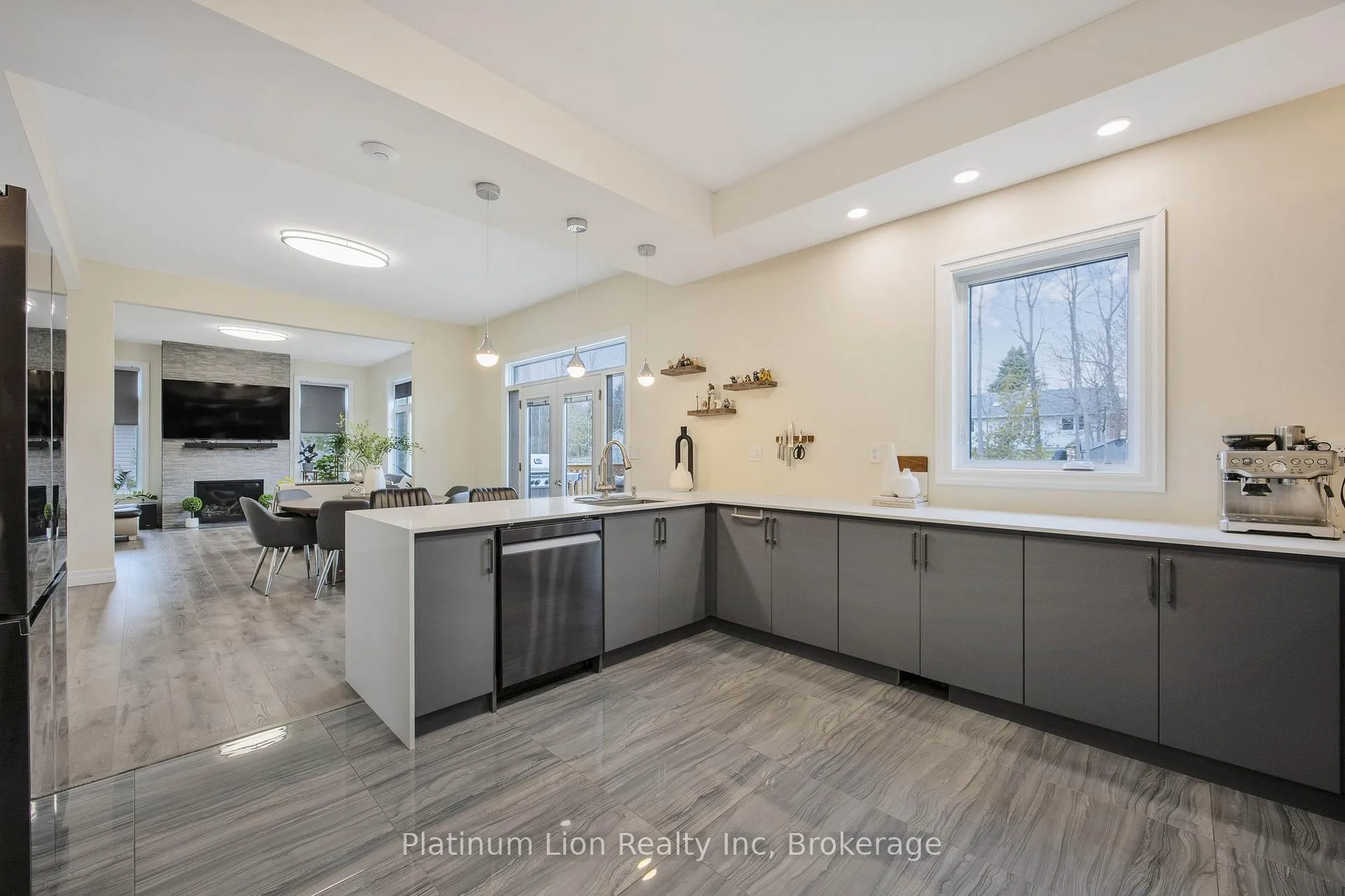 Photo 10 of 6 Dorothys Drive, Oro-Medonte, Rural Oro-Medonte — HOMEH