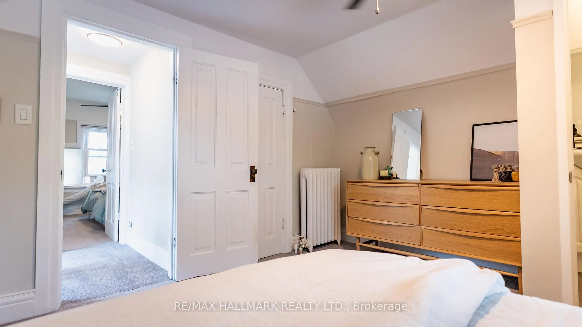 Photo 17 of Unit Upper, 218 Rusholme Road, Toronto, Dufferin Grove — HOMEH