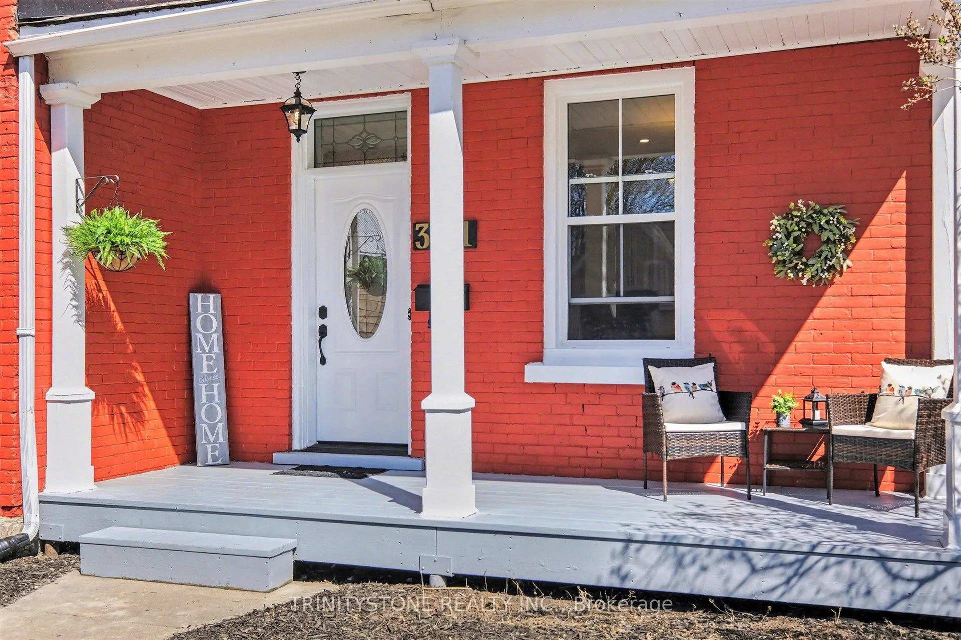 Photo 3 of 321 Albert Street, Arnprior — HOMEH