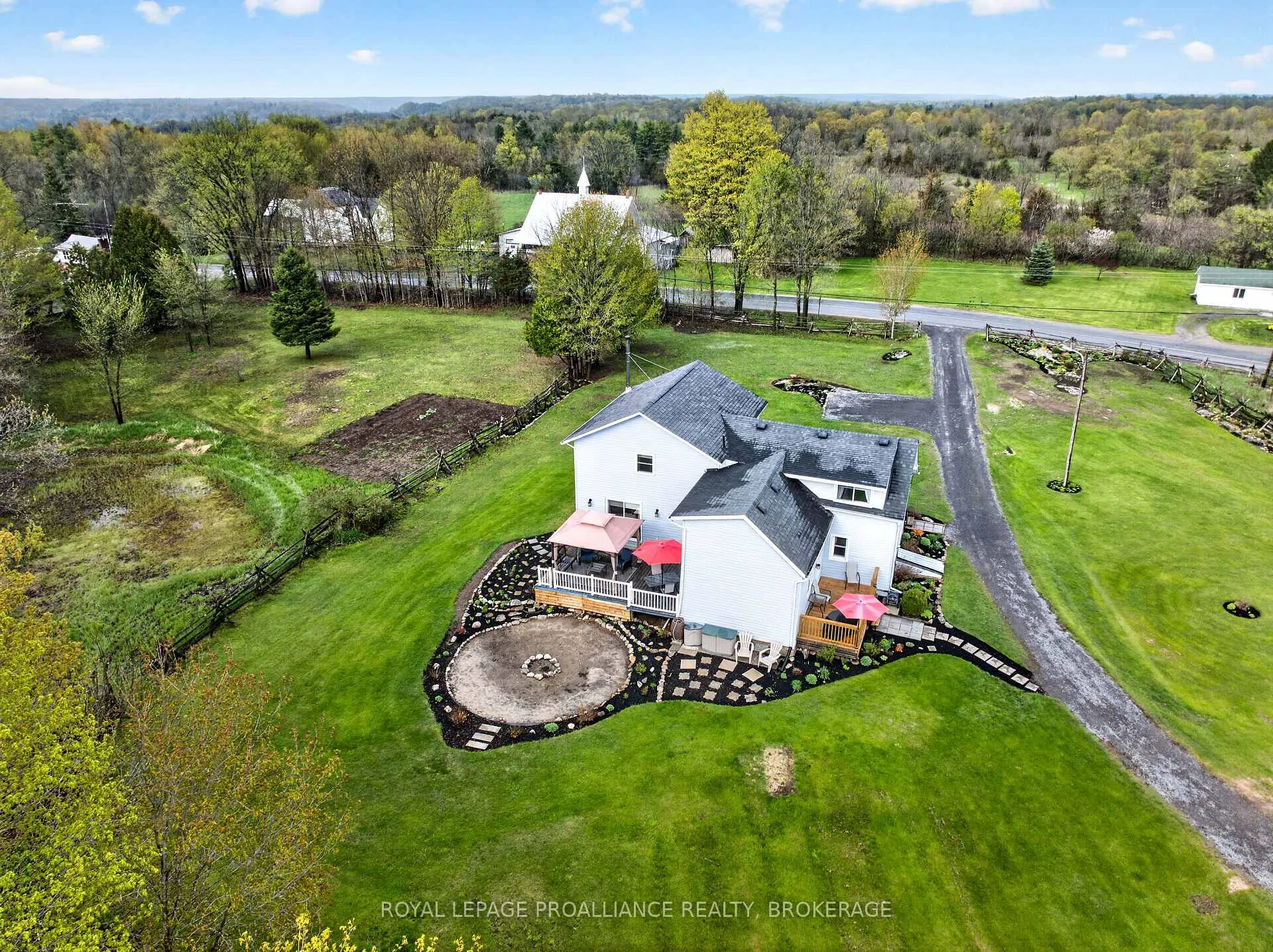 Photo 1 of 311 Burridge Road, Frontenac, Frontenac South — HOMEH