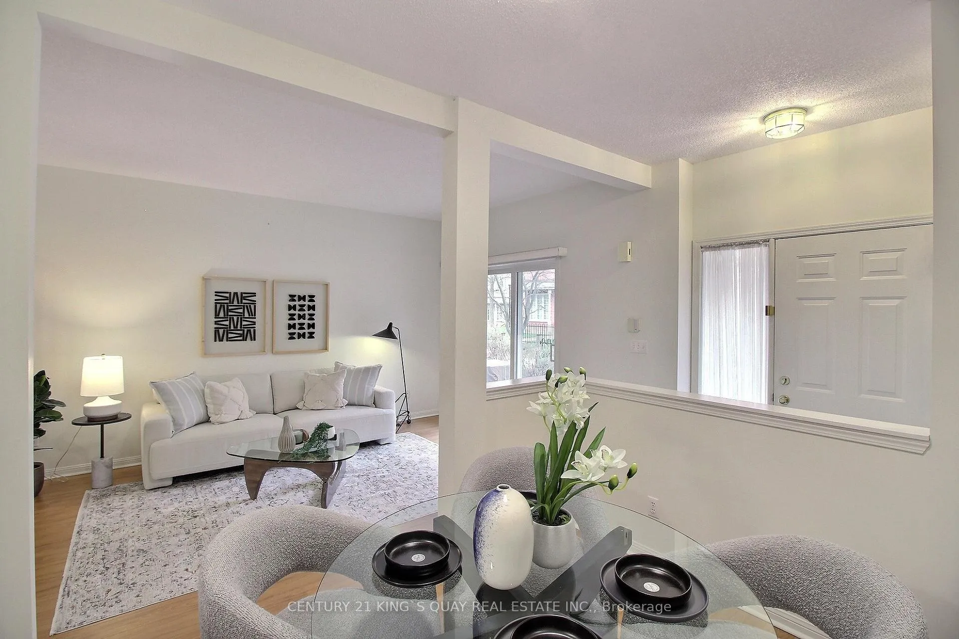 Photo 5 of Unit 23A, 2 Alpen Way, Markham, Unionville — HOMEH