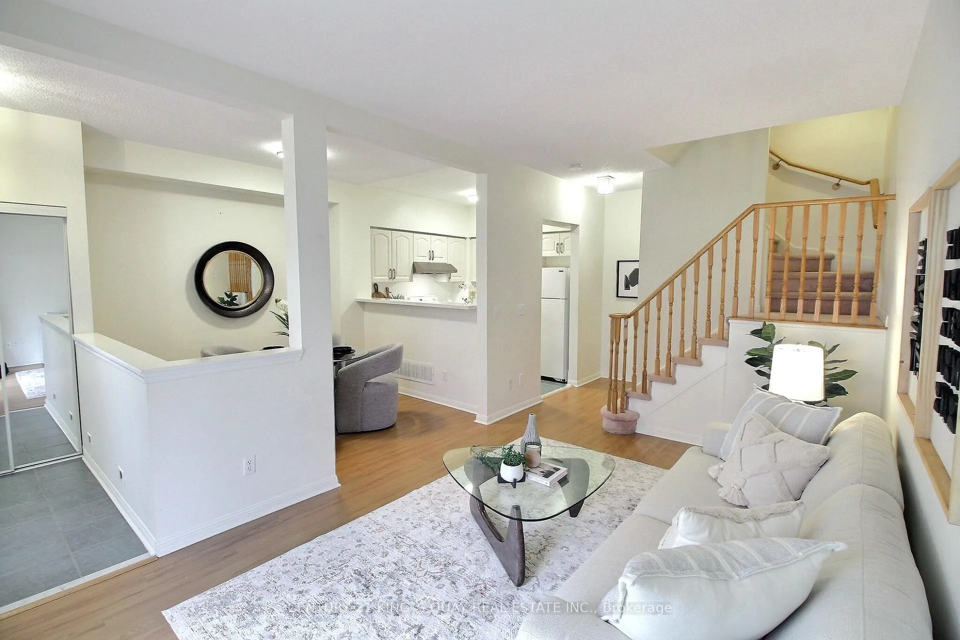 Photo 9 of Unit 23A, 2 Alpen Way, Markham, Unionville — HOMEH
