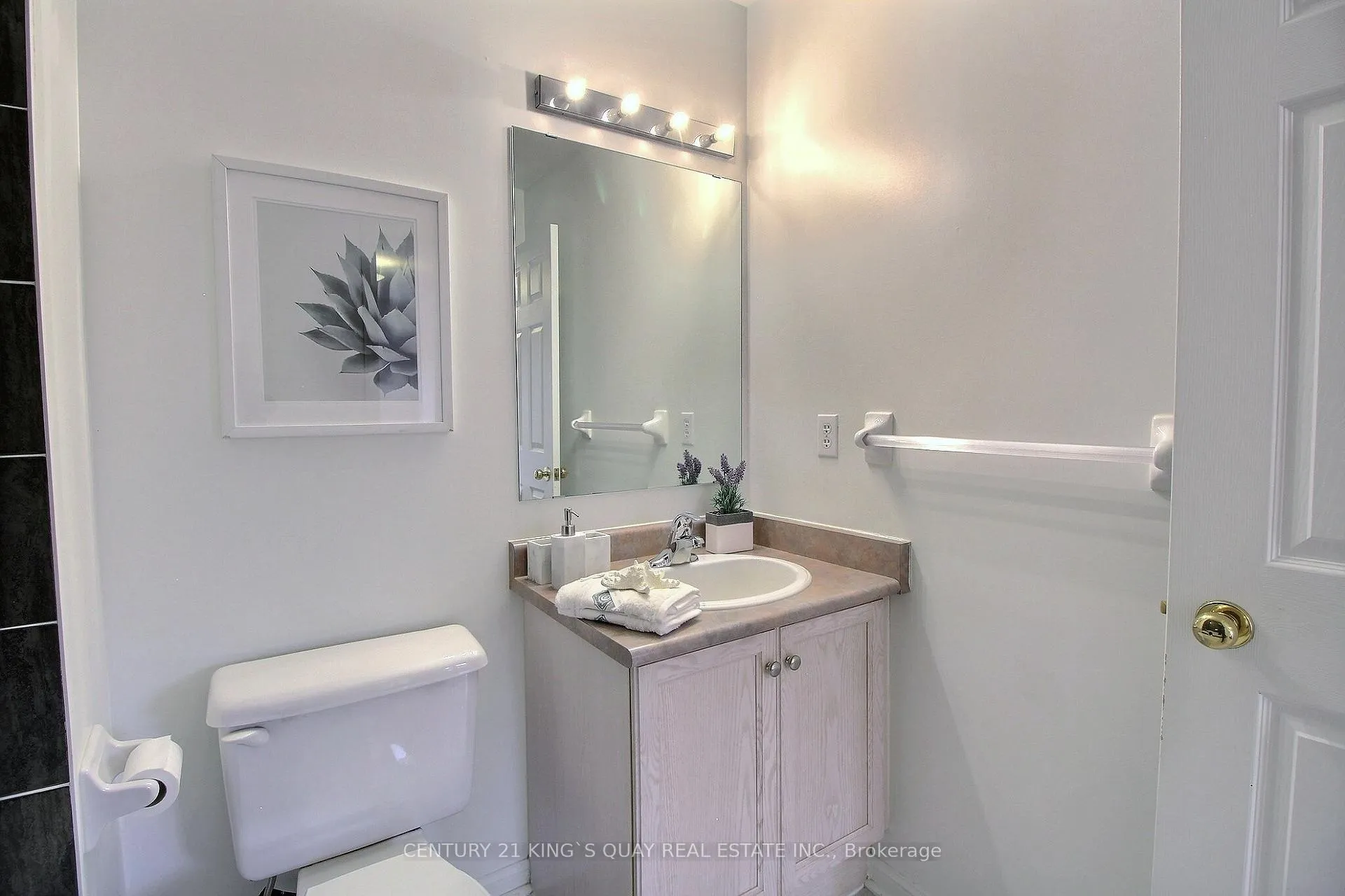 Photo 21 of Unit 23A, 2 Alpen Way, Markham, Unionville — HOMEH