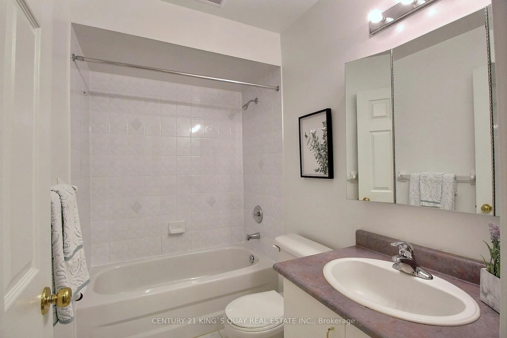 Photo 27 of Unit 23A, 2 Alpen Way, Markham, Unionville — HOMEH