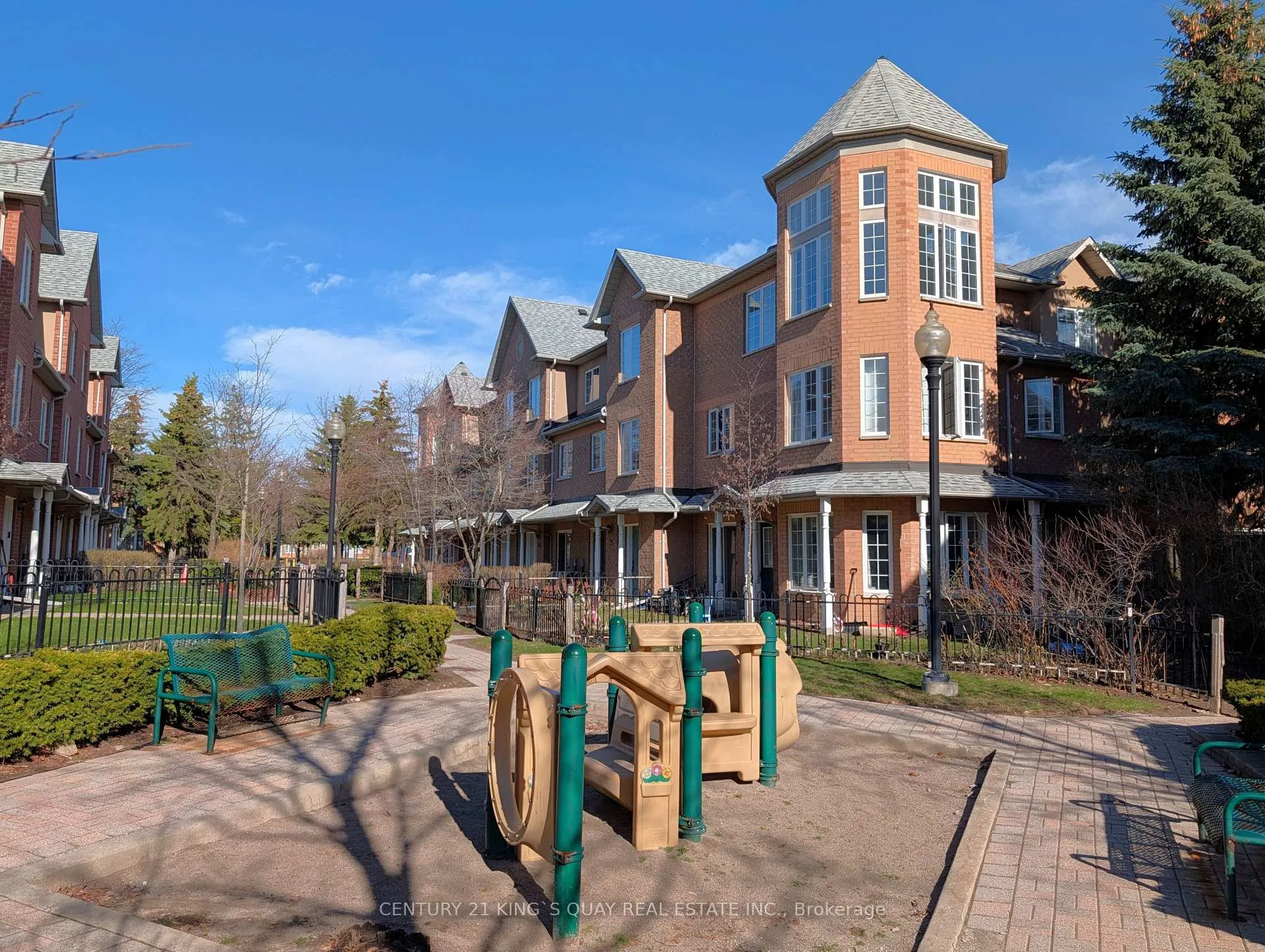 Photo 33 of Unit 23A, 2 Alpen Way, Markham, Unionville — HOMEH