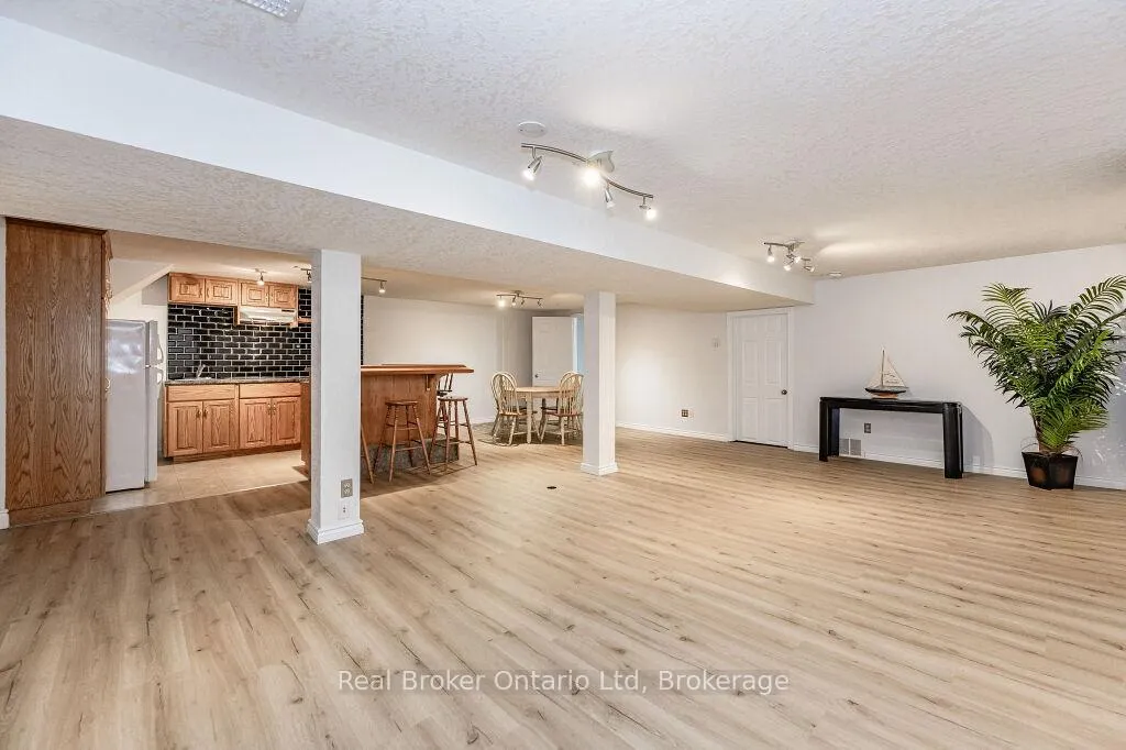 Photo 6 of Unit Lower, 195 Edinburgh Road S, Guelph, Dovercliffe Park/Old University — HOMEH