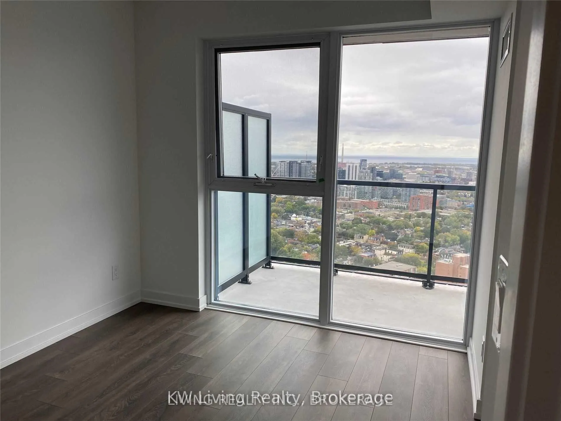 Photo 3 of Unit 3404, 159 Wellesley Street E, Toronto, Church-Yonge Corridor — HOMEH
