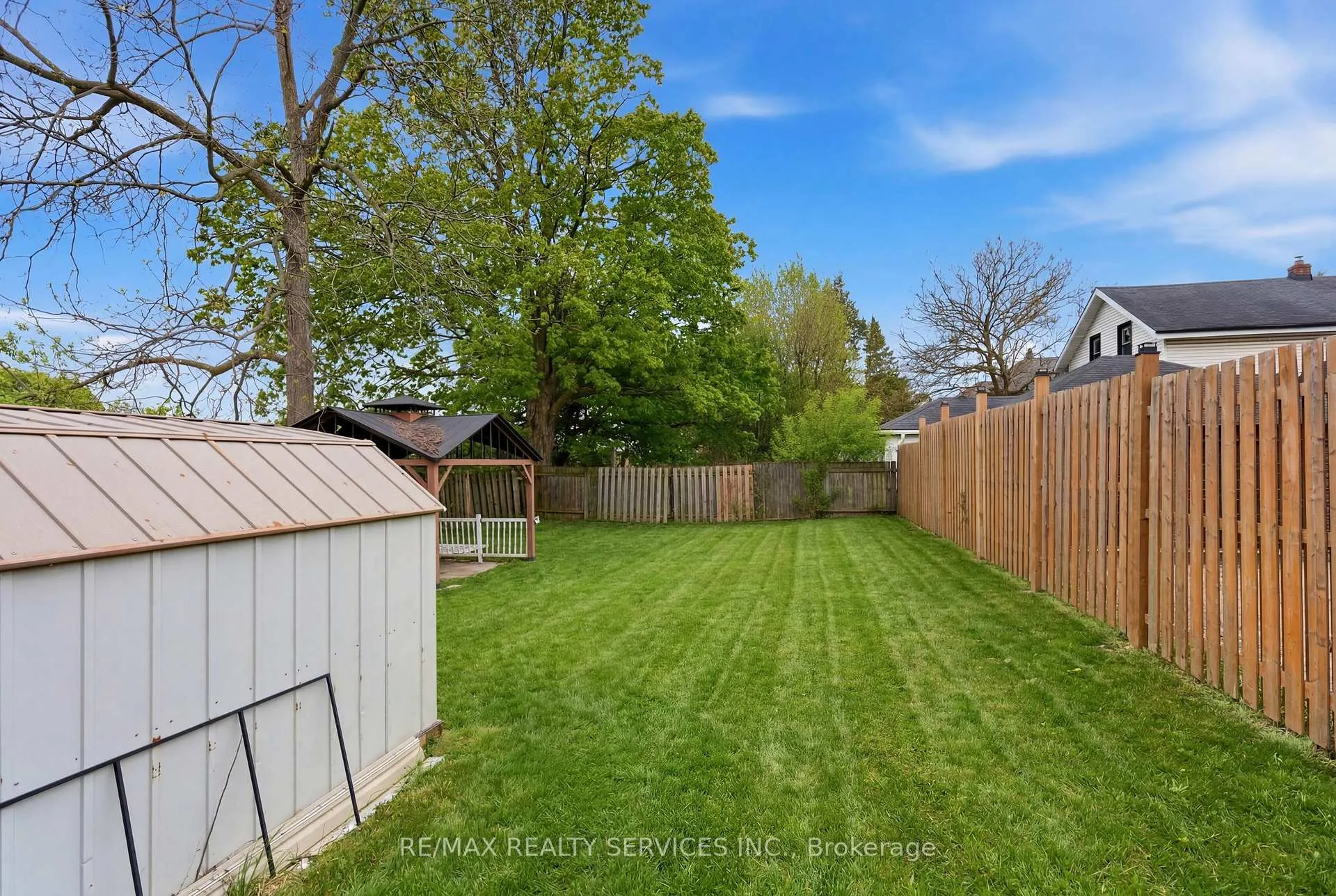 Photo 16 of 5292 Bridge Street, Niagara Falls, Cherrywood — HOMEH