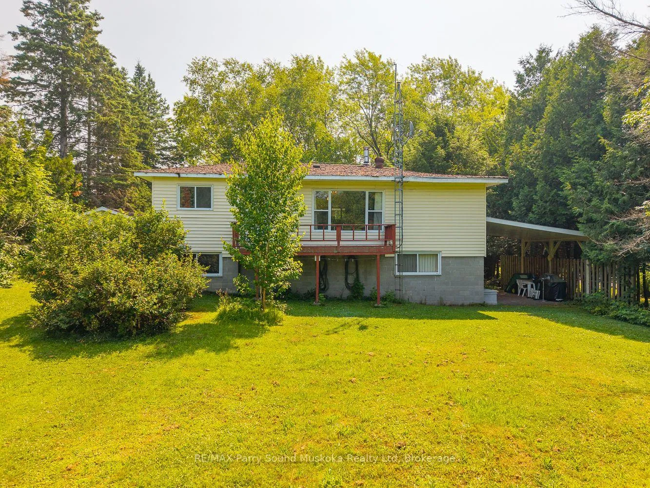 Photo 1 of 86 Lakeside Crescent, McKellar — HOMEH