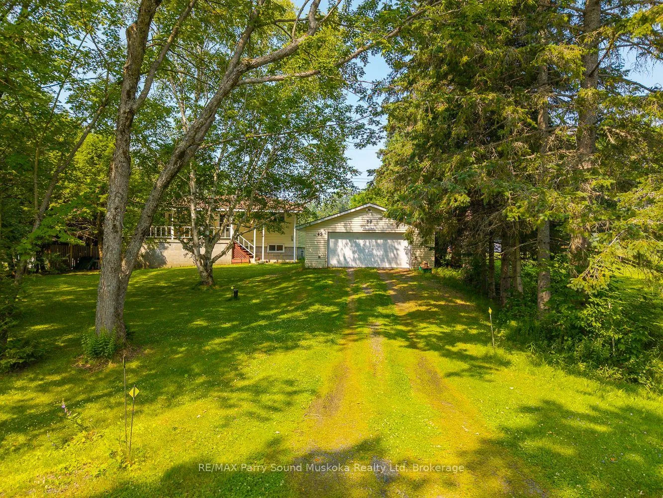 Photo 6 of 86 Lakeside Crescent, McKellar — HOMEH
