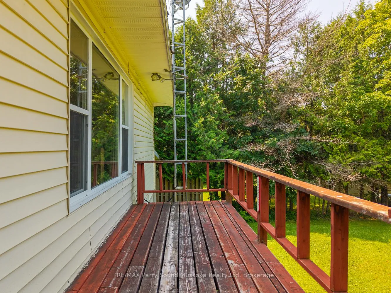 Photo 13 of 86 Lakeside Crescent, McKellar — HOMEH