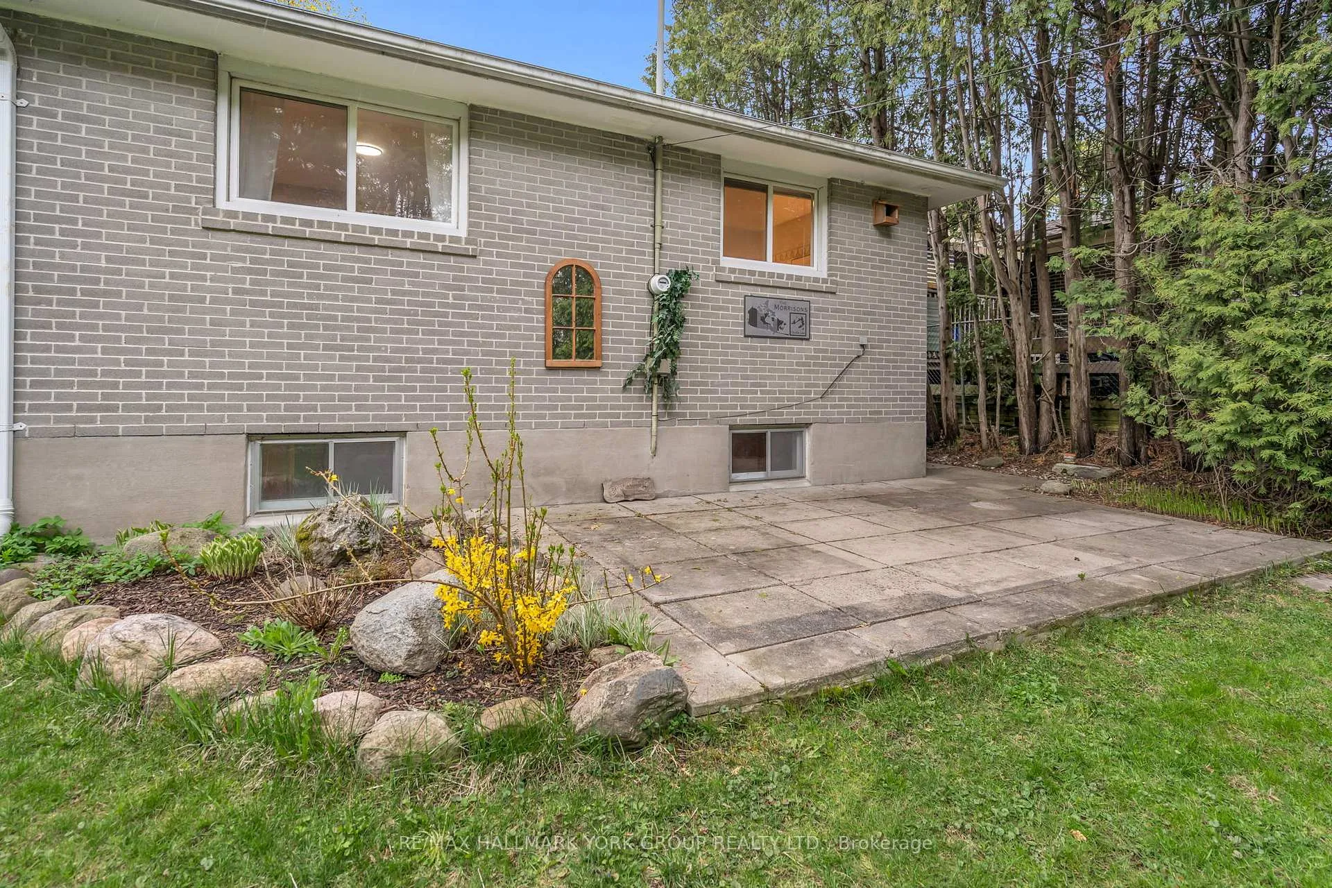 Photo 32 of 44 Kemano Road, Aurora, Aurora Heights — HOMEH