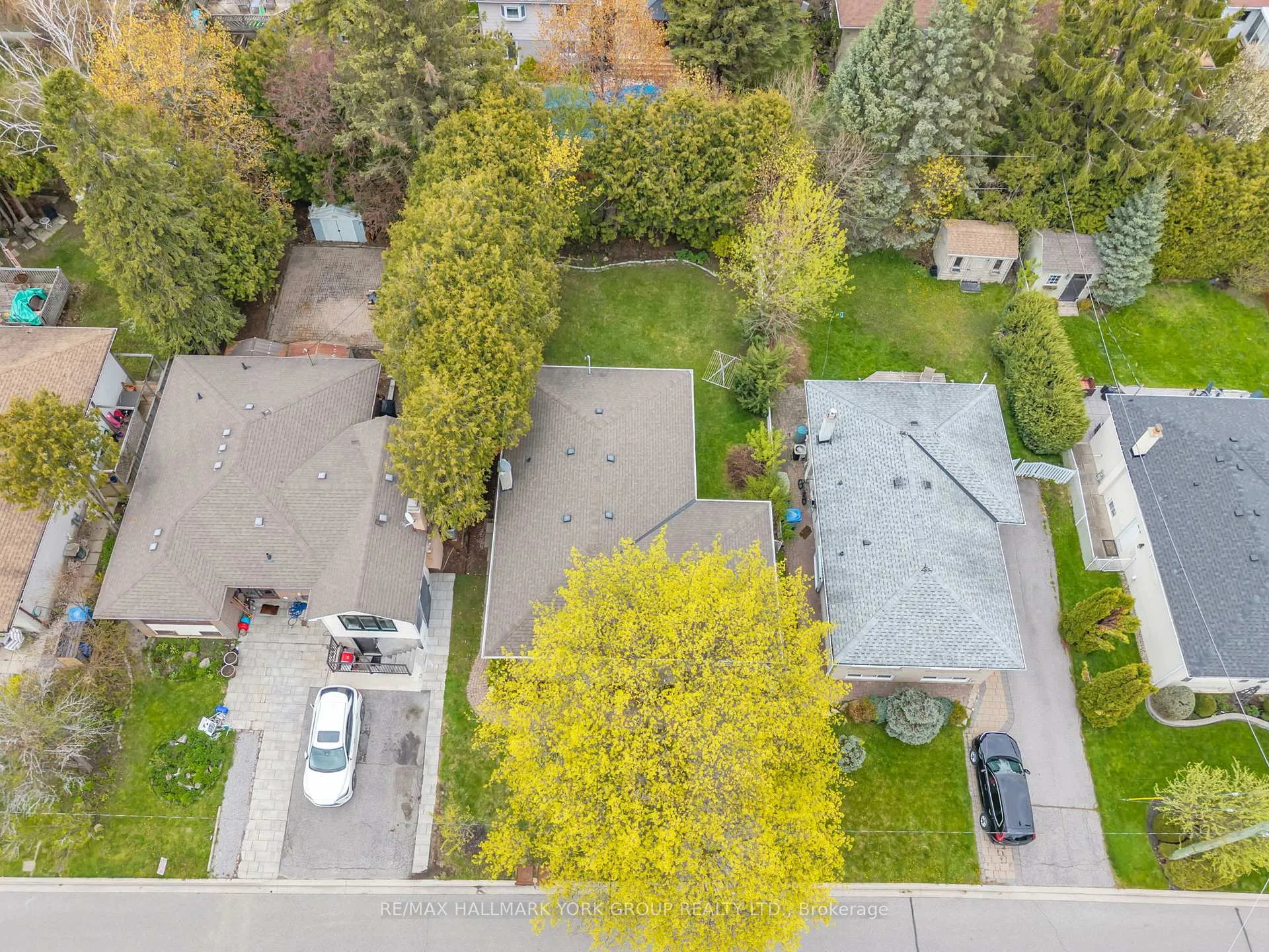 Photo 33 of 44 Kemano Road, Aurora, Aurora Heights — HOMEH
