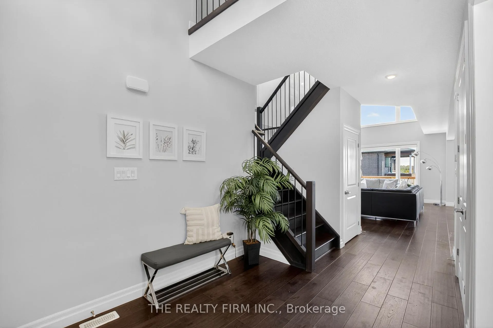 Photo 7 of 87 Daventry Way, Middlesex Centre, Komoka — HOMEH