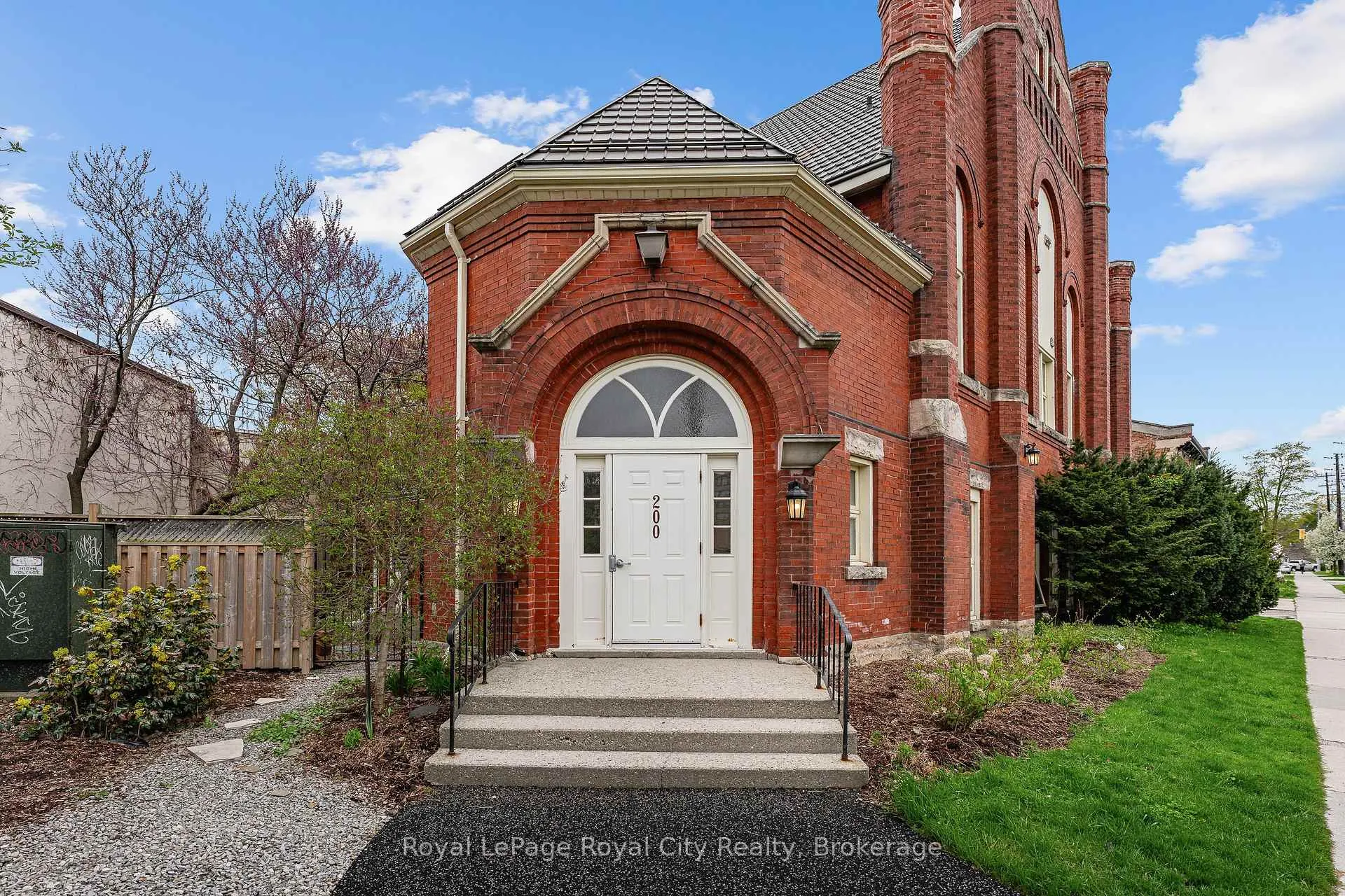 Photo 2 of Unit 101, 200 Woolwich Street, Guelph, Downtown — HOMEH