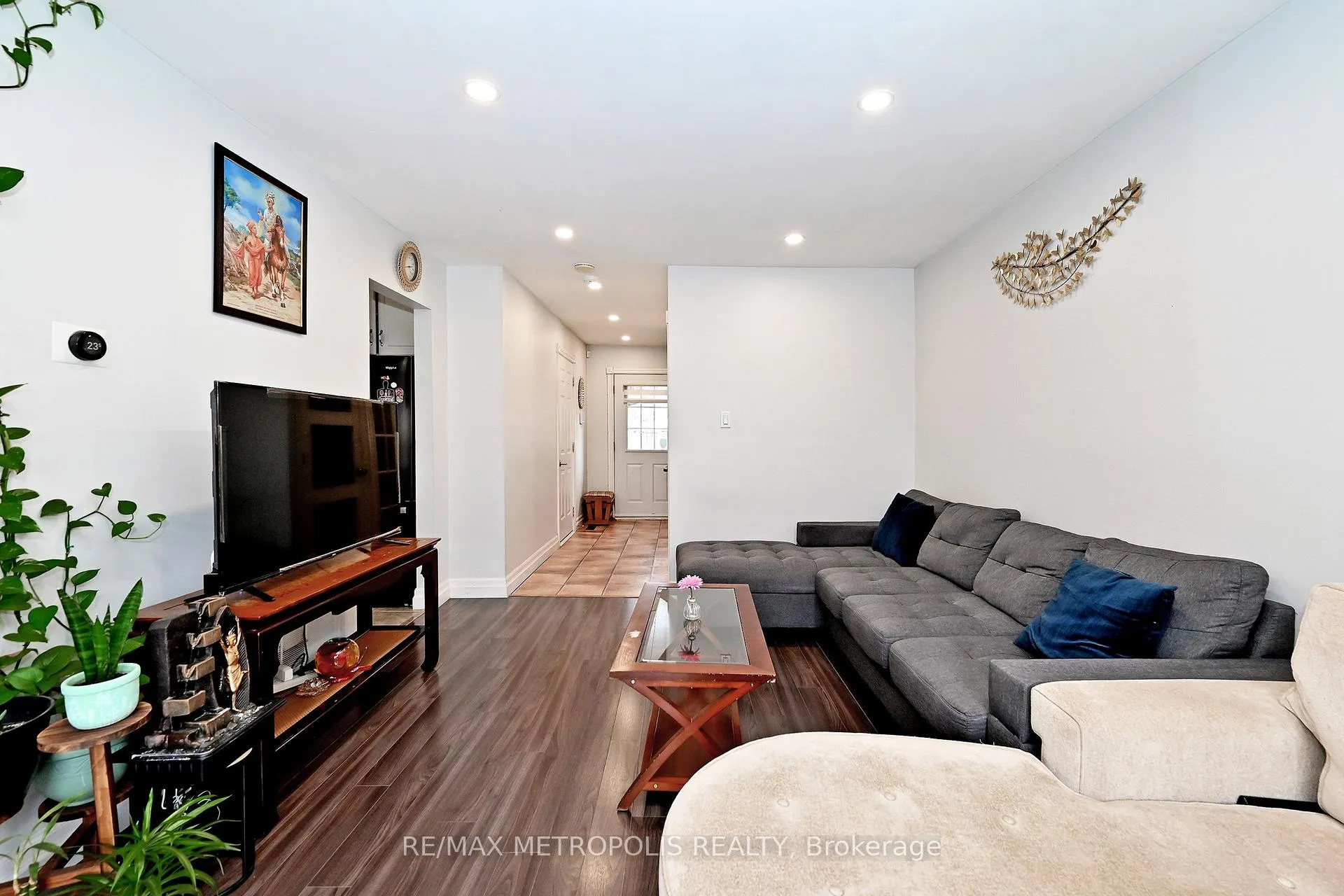 Photo 12 of Unit 83, 45 Hansen Road N, Brampton, Madoc — HOMEH