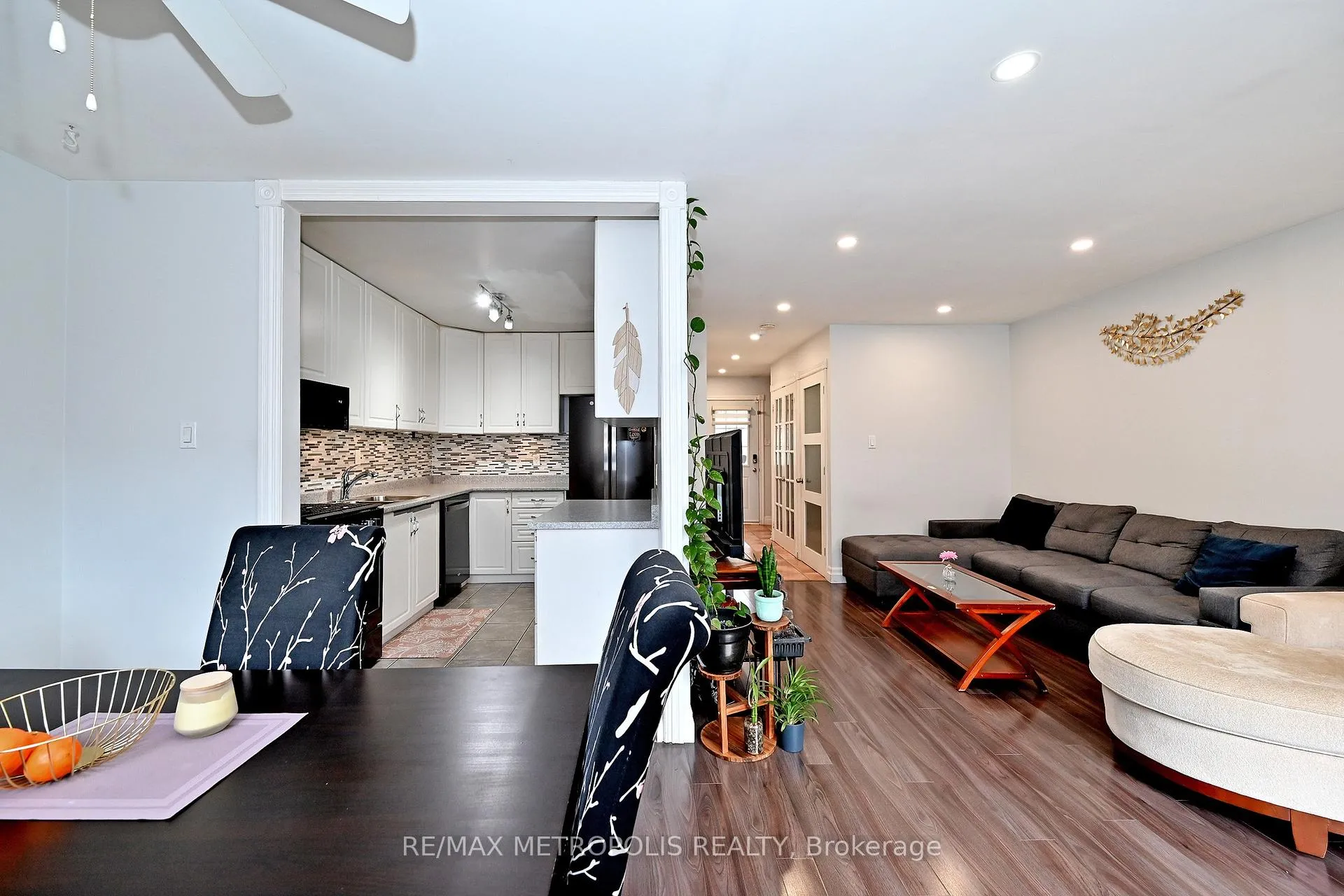 Photo 15 of Unit 83, 45 Hansen Road N, Brampton, Madoc — HOMEH